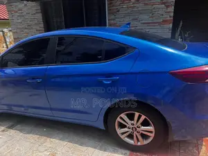 Hyundai Elantra 2027 Blue