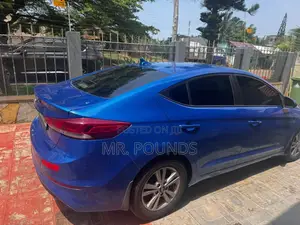 Hyundai Elantra 2027 Blue