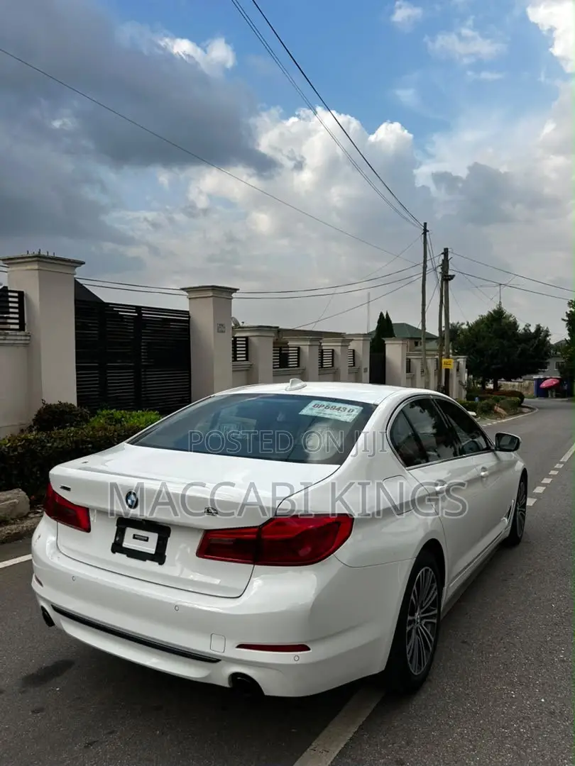 BMW 5 Series G30 530e 2020 White