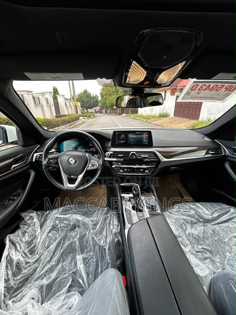 BMW 5 Series G30 530e 2020 White