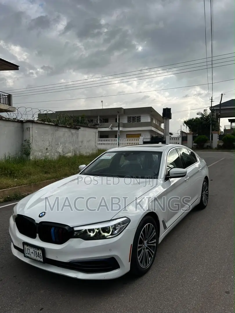 BMW 5 Series G30 530e 2020 White
