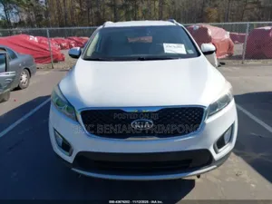 Kia Sorento 4dr SUV 2016 White