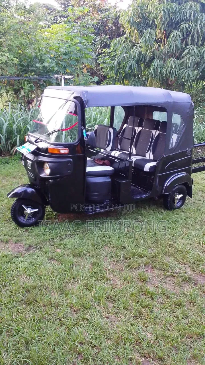 Bajaj RE 2024 Black