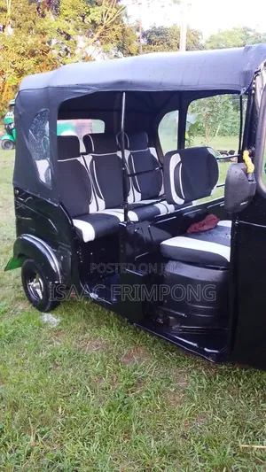 Bajaj RE 2024 Black