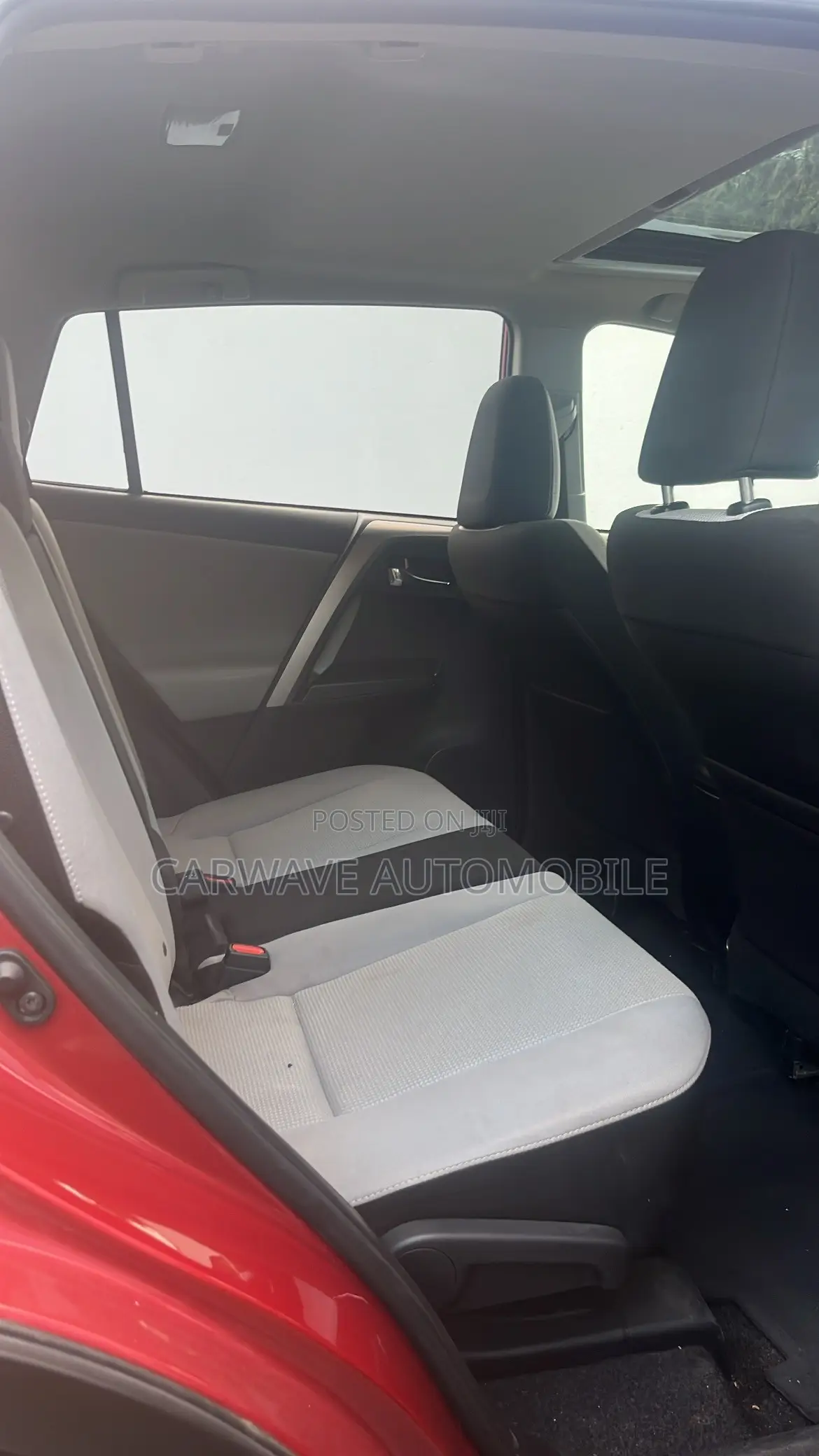 Toyota RAV4 XLE 4dr SUV AWD (2.5L 4cyl 6A) 2018 Red