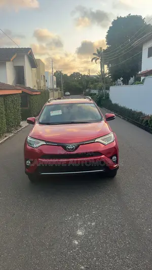 Toyota RAV4 XLE 4dr SUV AWD (2.5L 4cyl 6A) 2018 Red