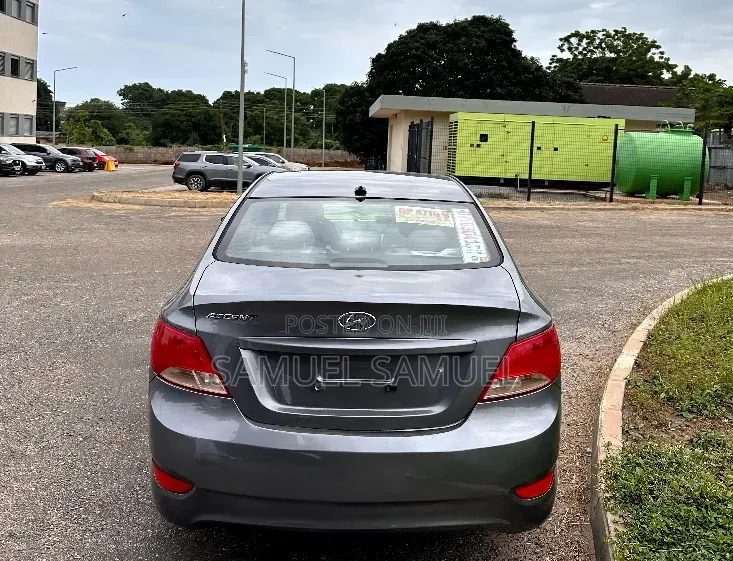 Hyundai Accent 2016 Gray