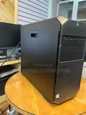 Desktop Computer HP Z4 16GB Intel Xeon HDD+SSD 256GB