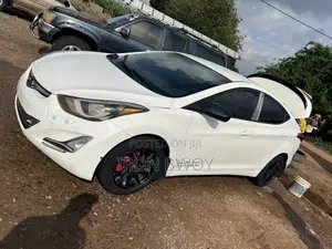 Hyundai Elantra GLS Sedan FWD (1.8L 4cyl 6M) 2013 White
