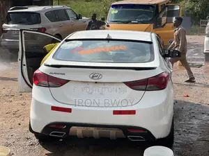 Hyundai Elantra GLS Sedan FWD (1.8L 4cyl 6M) 2013 White
