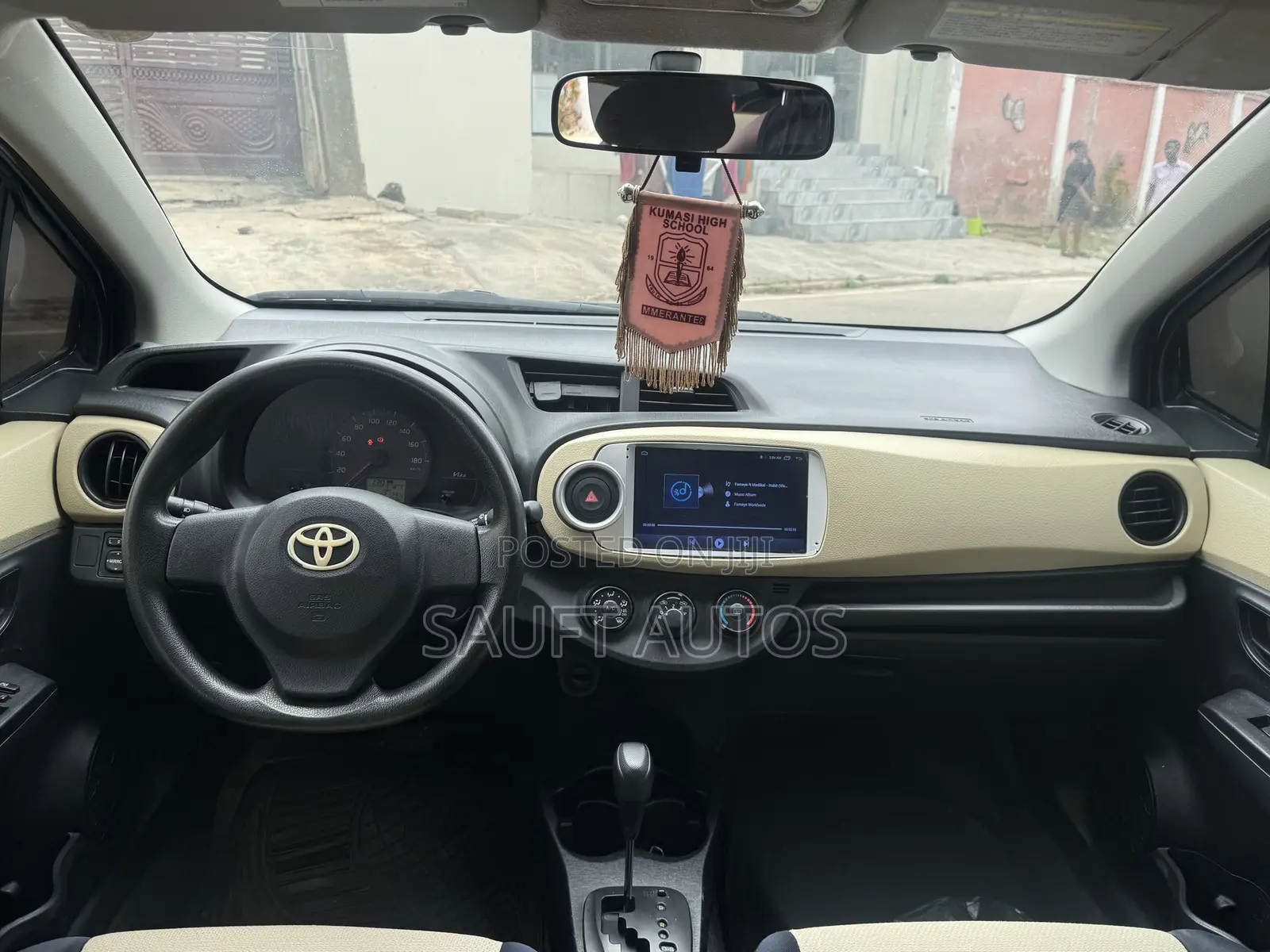 Toyota Vitz 1.3 FWD 5dr 2013 Blue