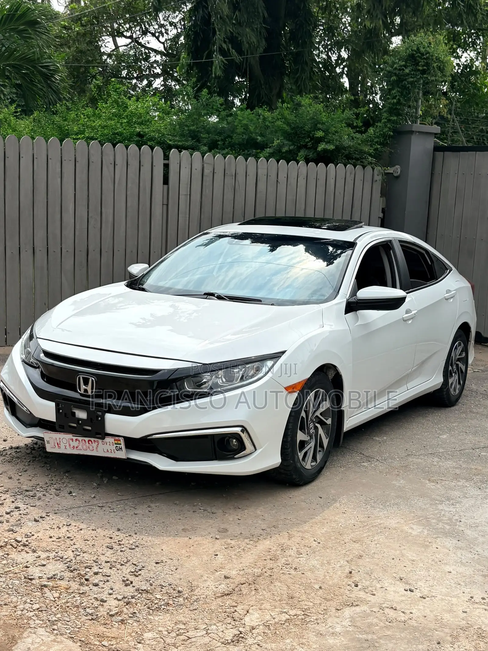 Honda Civic EX 4dr Sedan (1.5L 4cyl) 2016 Off white