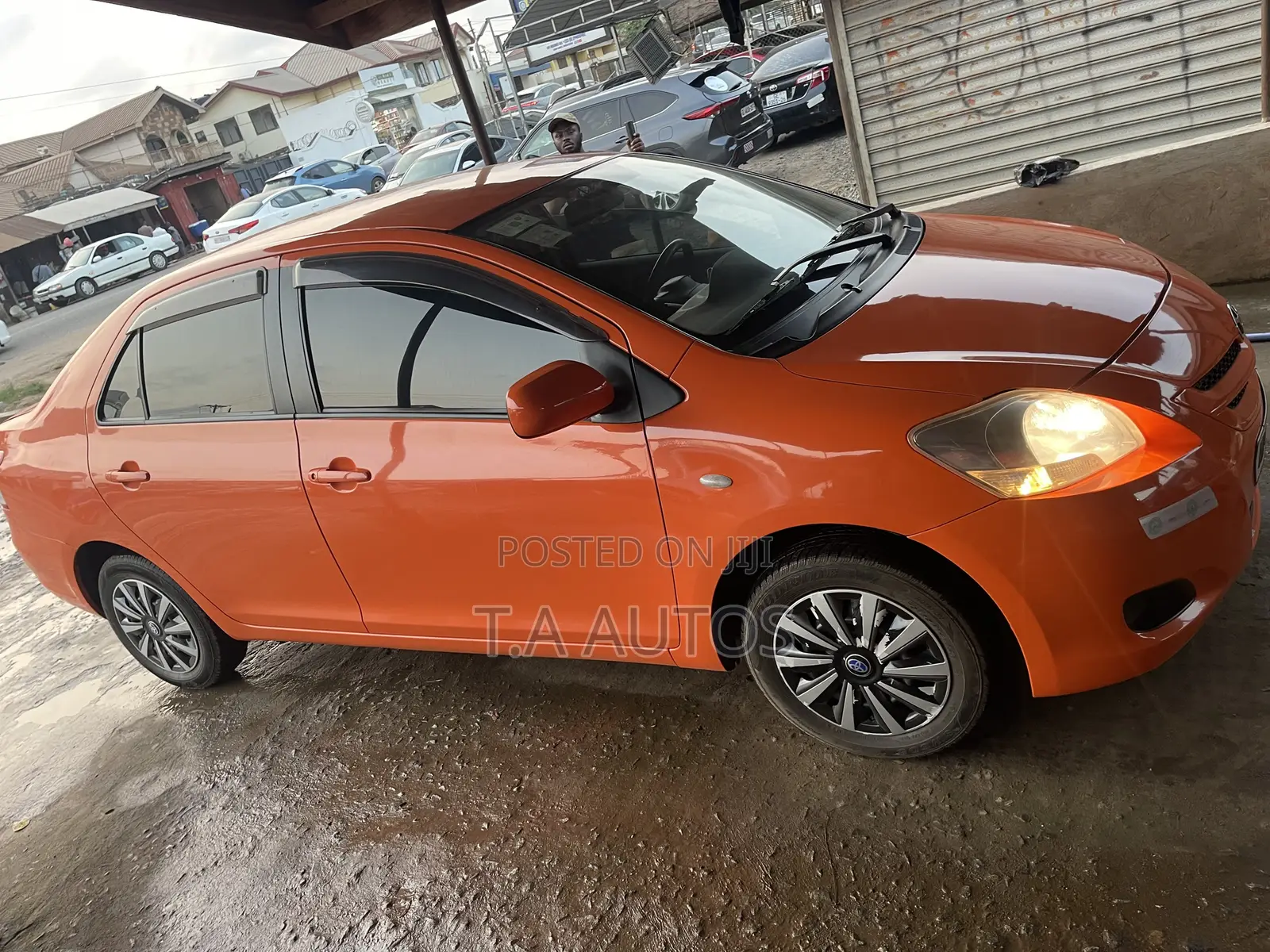 Toyota Belta 2012 Orange