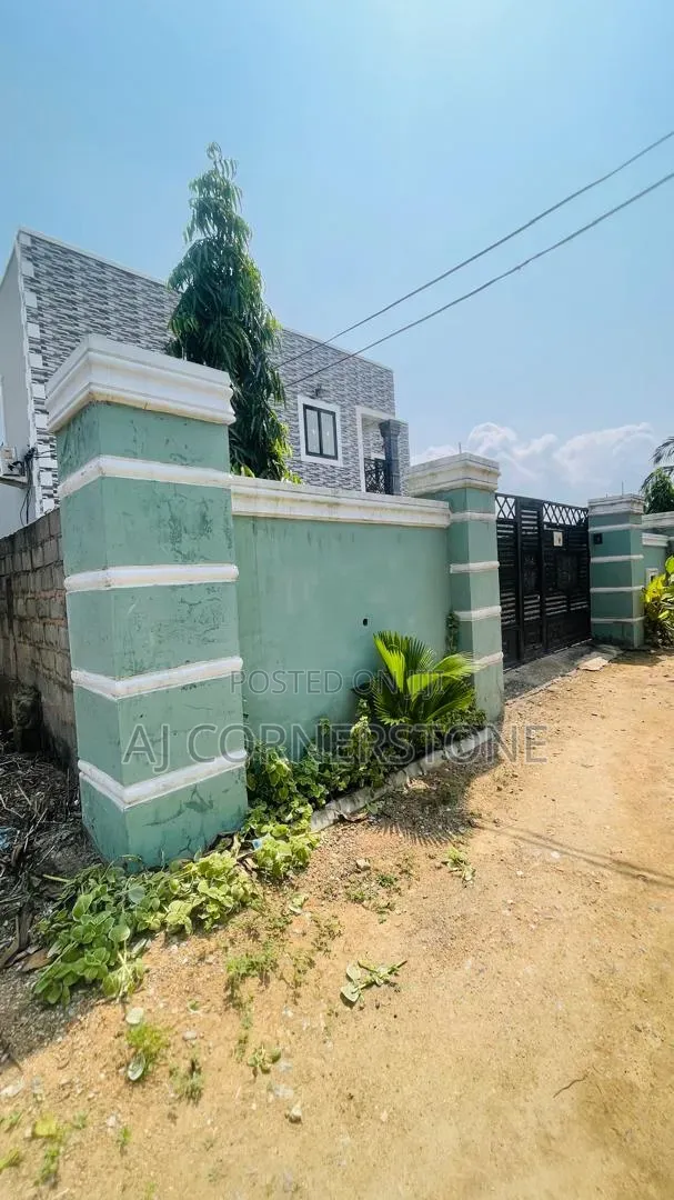 6bdrm House in Manhean for sale