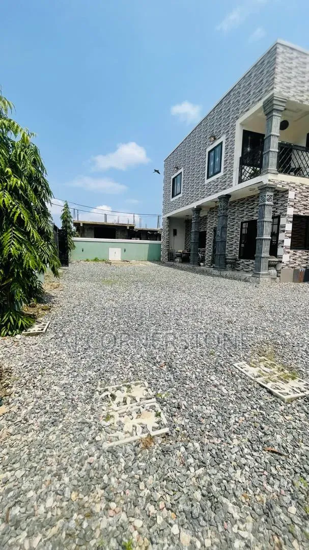 6bdrm House in Manhean for sale