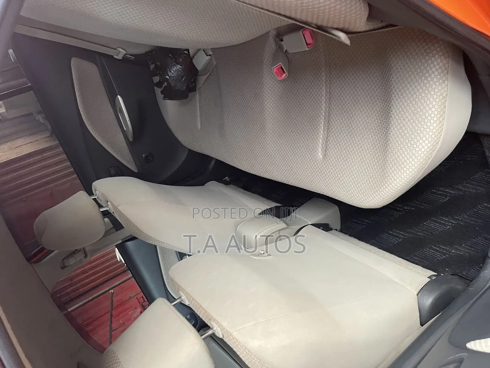 Toyota Belta 2012 Orange
