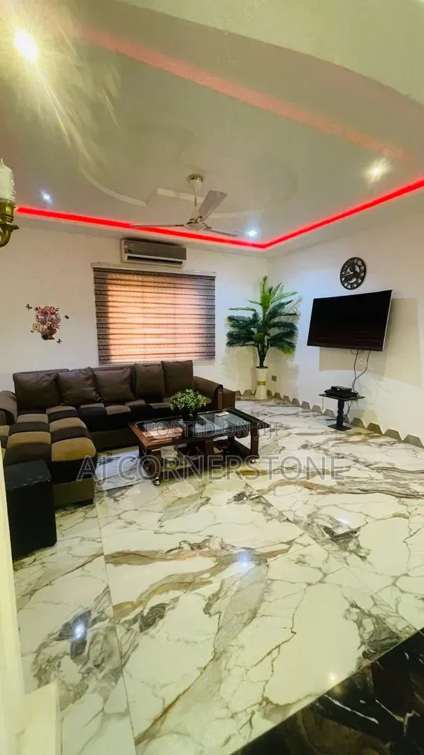 6bdrm House in Manhean for sale