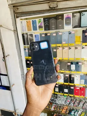 New Apple iPhone 11 64 GB Black
