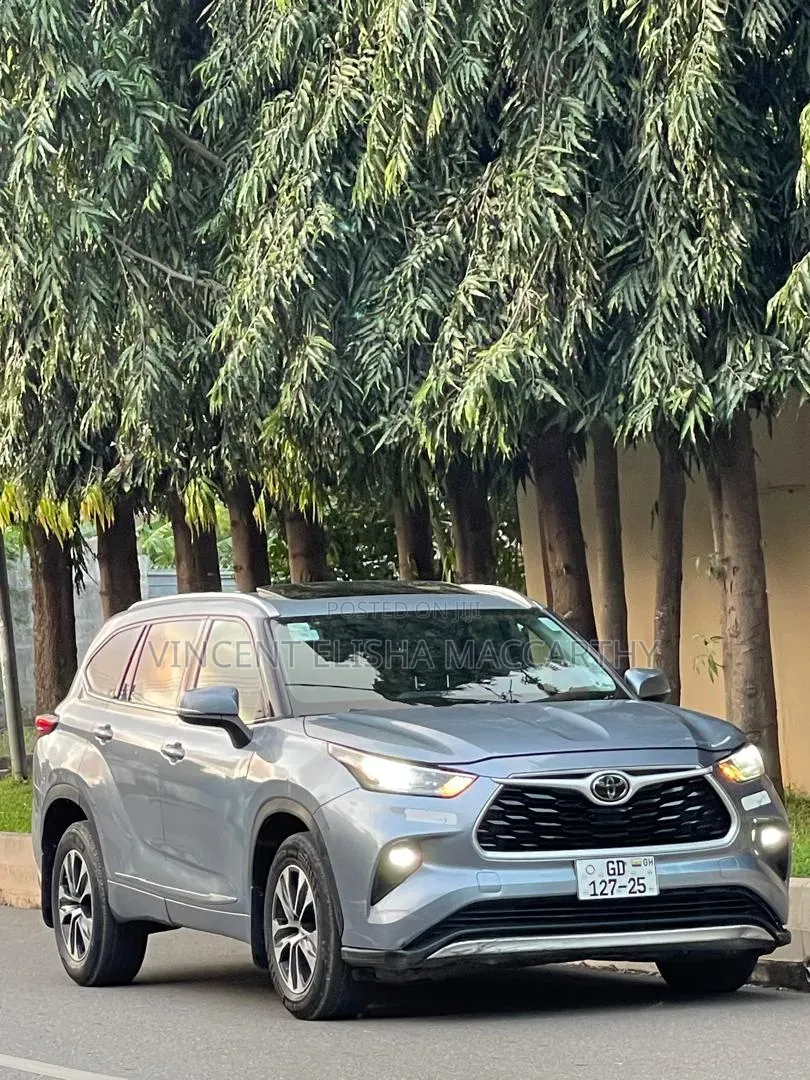 Toyota Highlander 2022 Blue