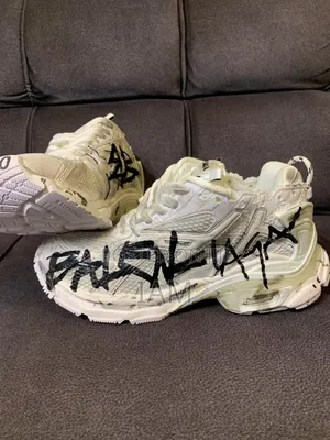 Balenciaga Runner Graffiti