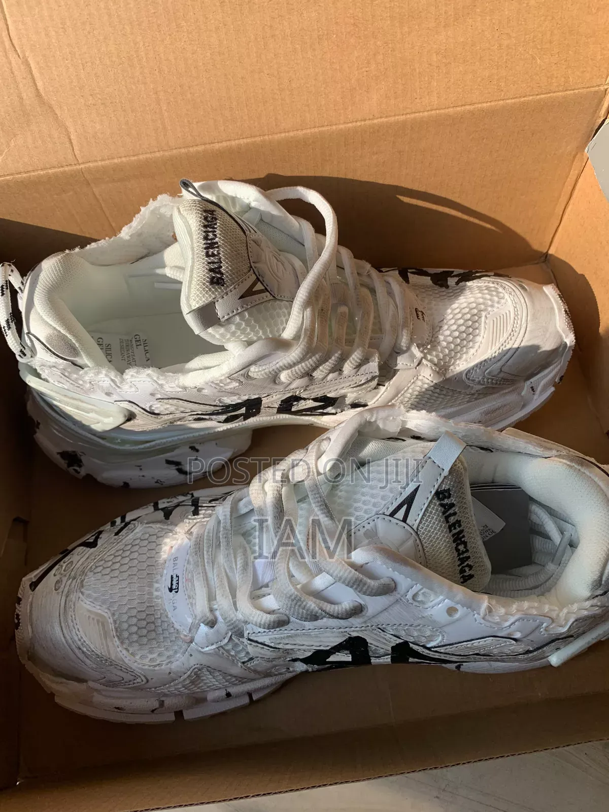 Balenciaga Runner Graffiti