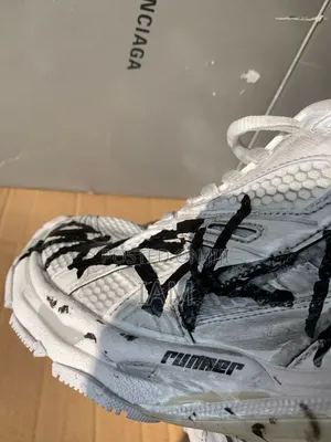 Balenciaga Runner Graffiti