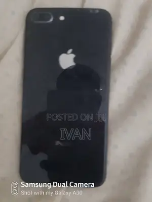Apple iPhone 8 Plus 64 GB Black