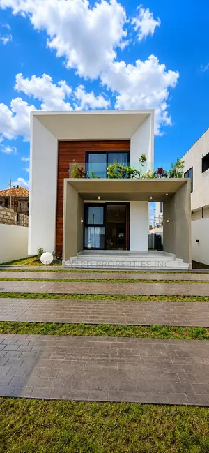 4bdrm House in East Legon for sale