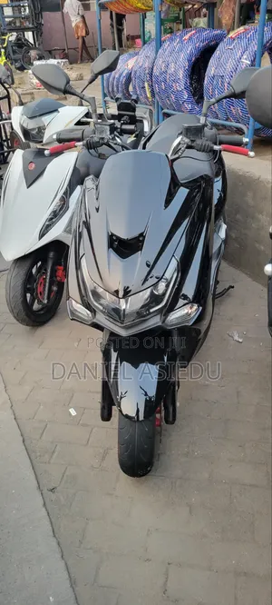 Yamaha Majesty 2018 Black