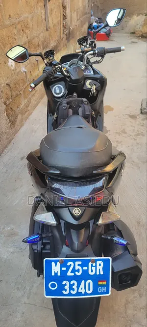 Yamaha Majesty 2018 Black