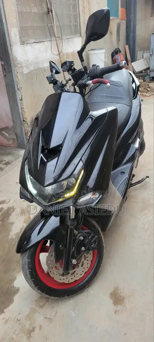 Yamaha Majesty 2018 Black