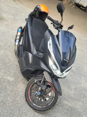 Honda 2022 Black
