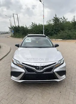 Toyota Camry XSE 2022 Silver
