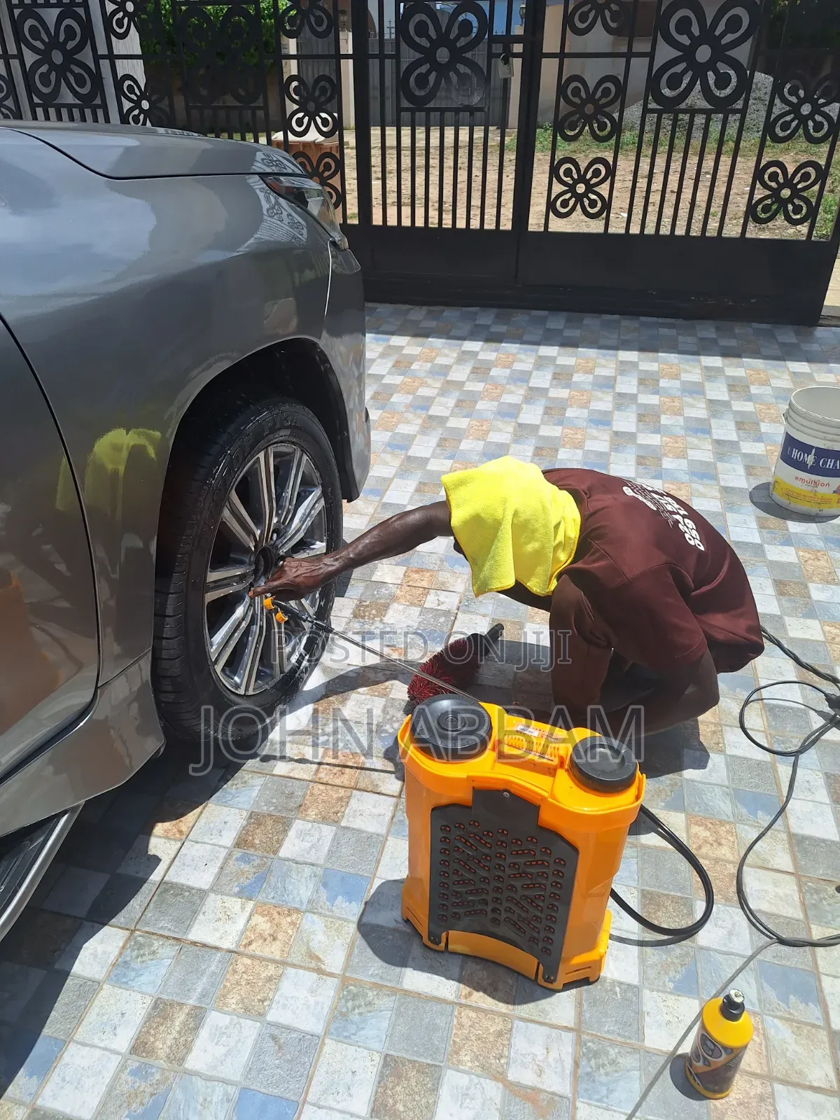 Waxing and Scratch Removal
