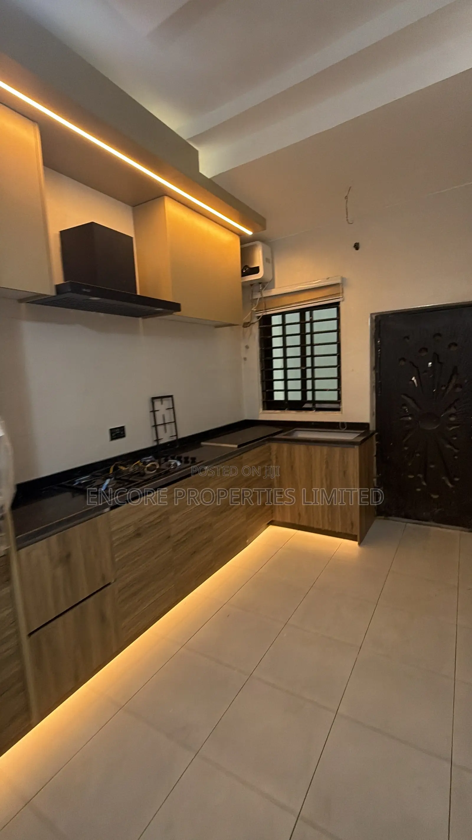 Furnished 4bdrm Duplex in , Ho Municipal for sale