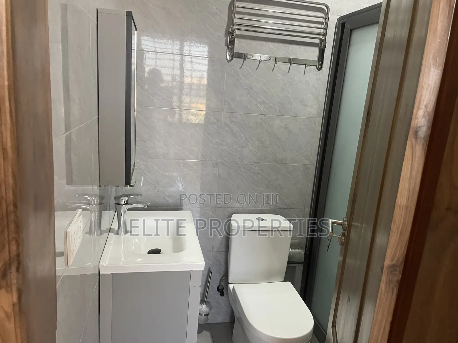 2bdrm Apartment in Community 25 Tema for rent