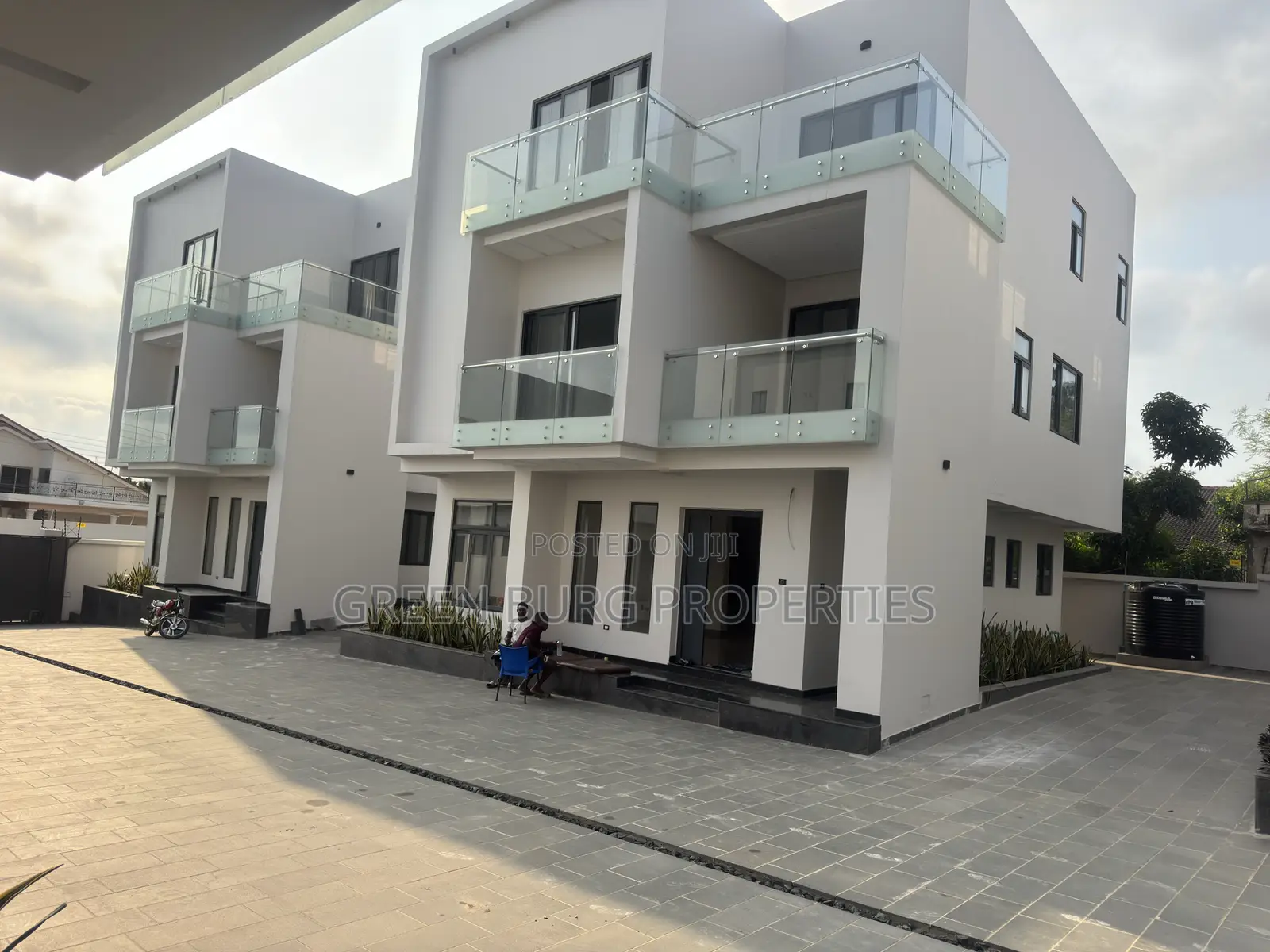 4bdrm House in East Legon for rent