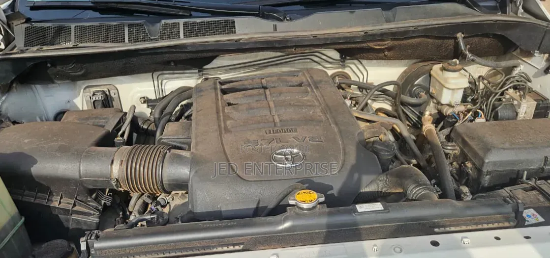 Toyota Tundra 2017 White