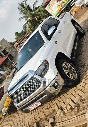 Toyota Tundra 2017 White