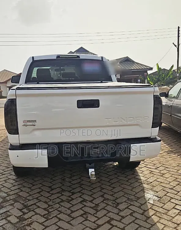 Toyota Tundra 2017 White