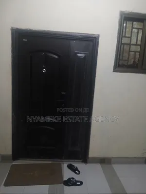 3bdrm Apartment in Living Stone, Exhibition for rent