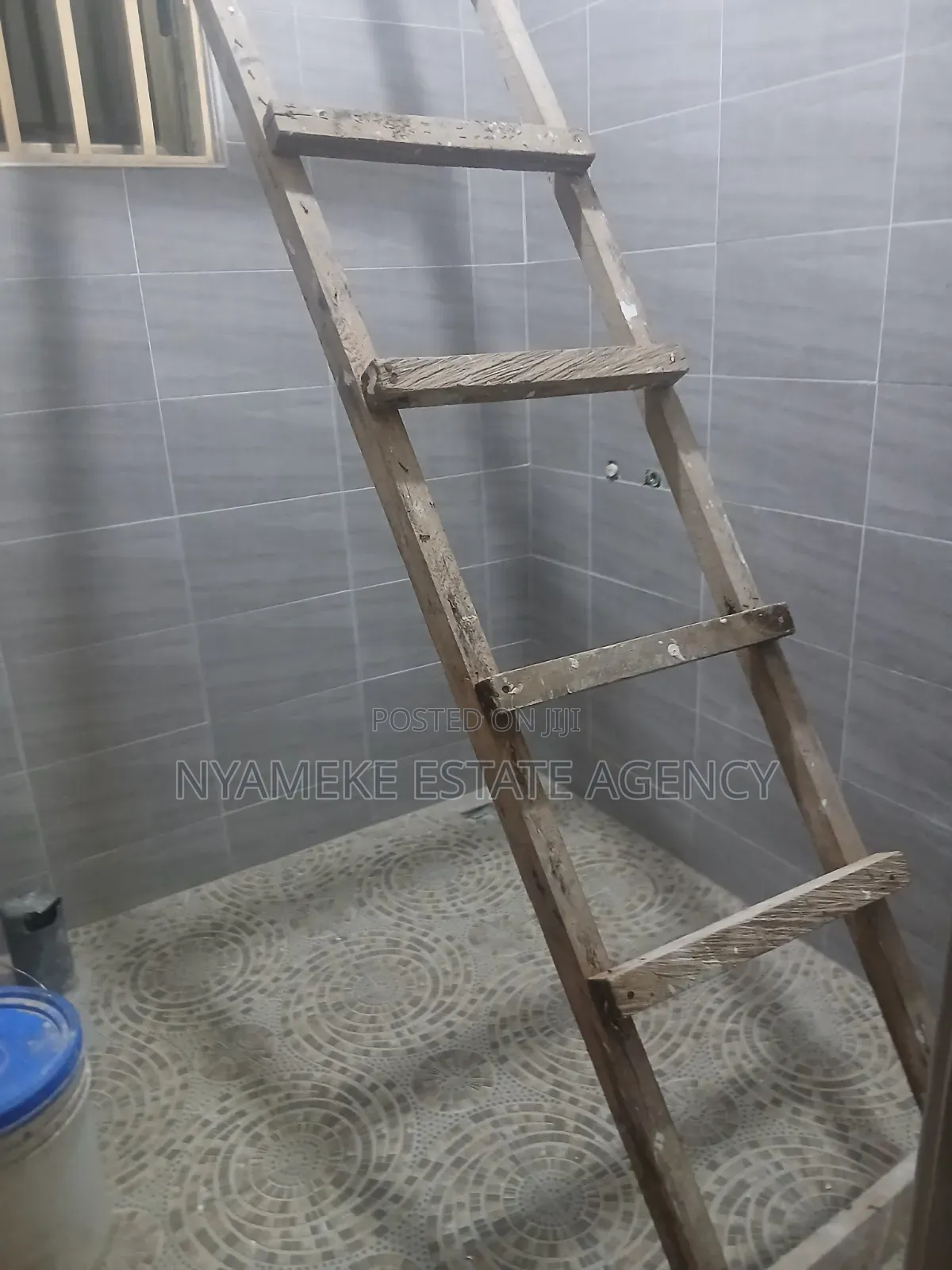 3bdrm Apartment in Living Stone, Exhibition for rent
