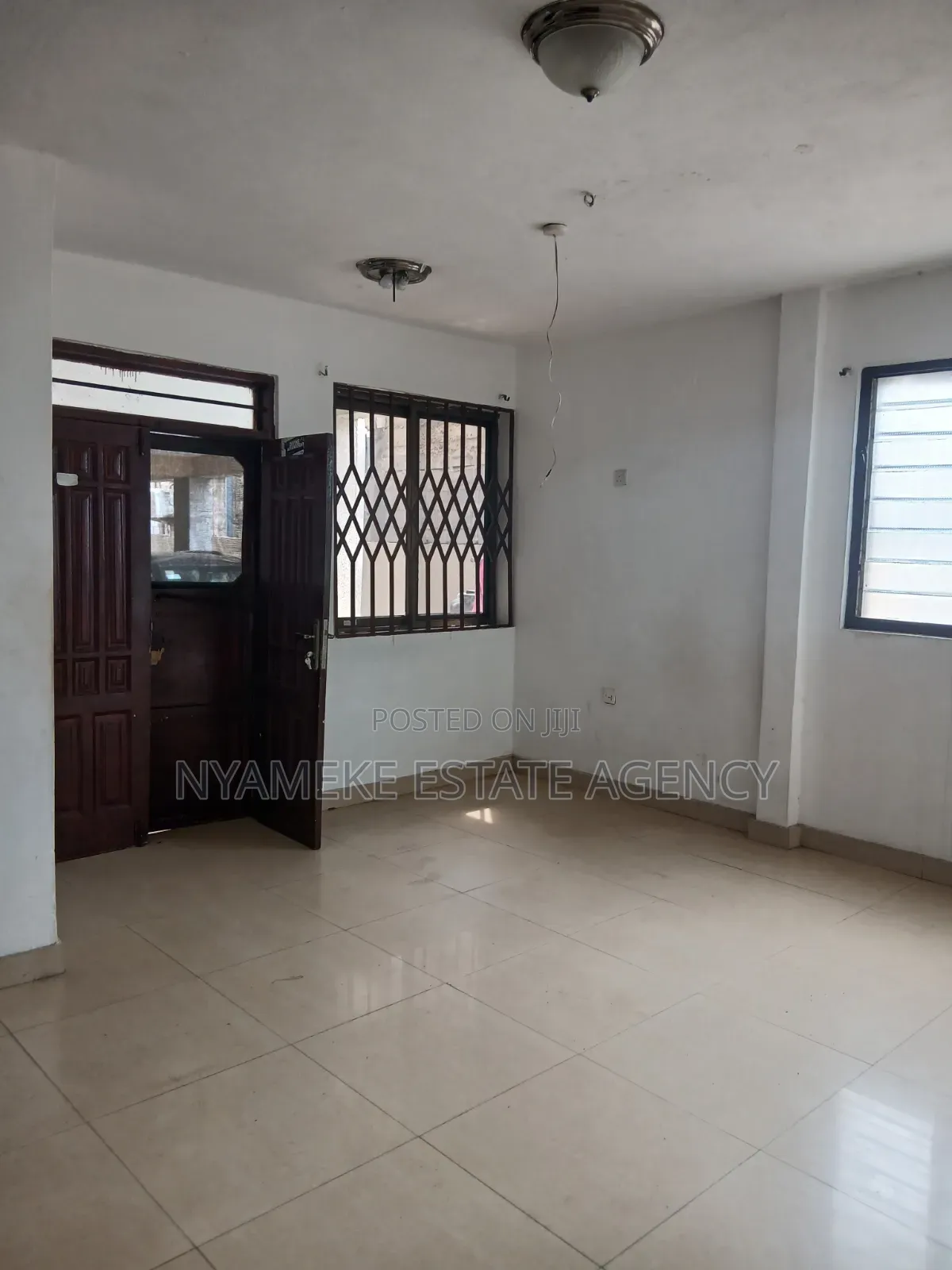 2bdrm Apartment in Atomic, Exhibition for rent