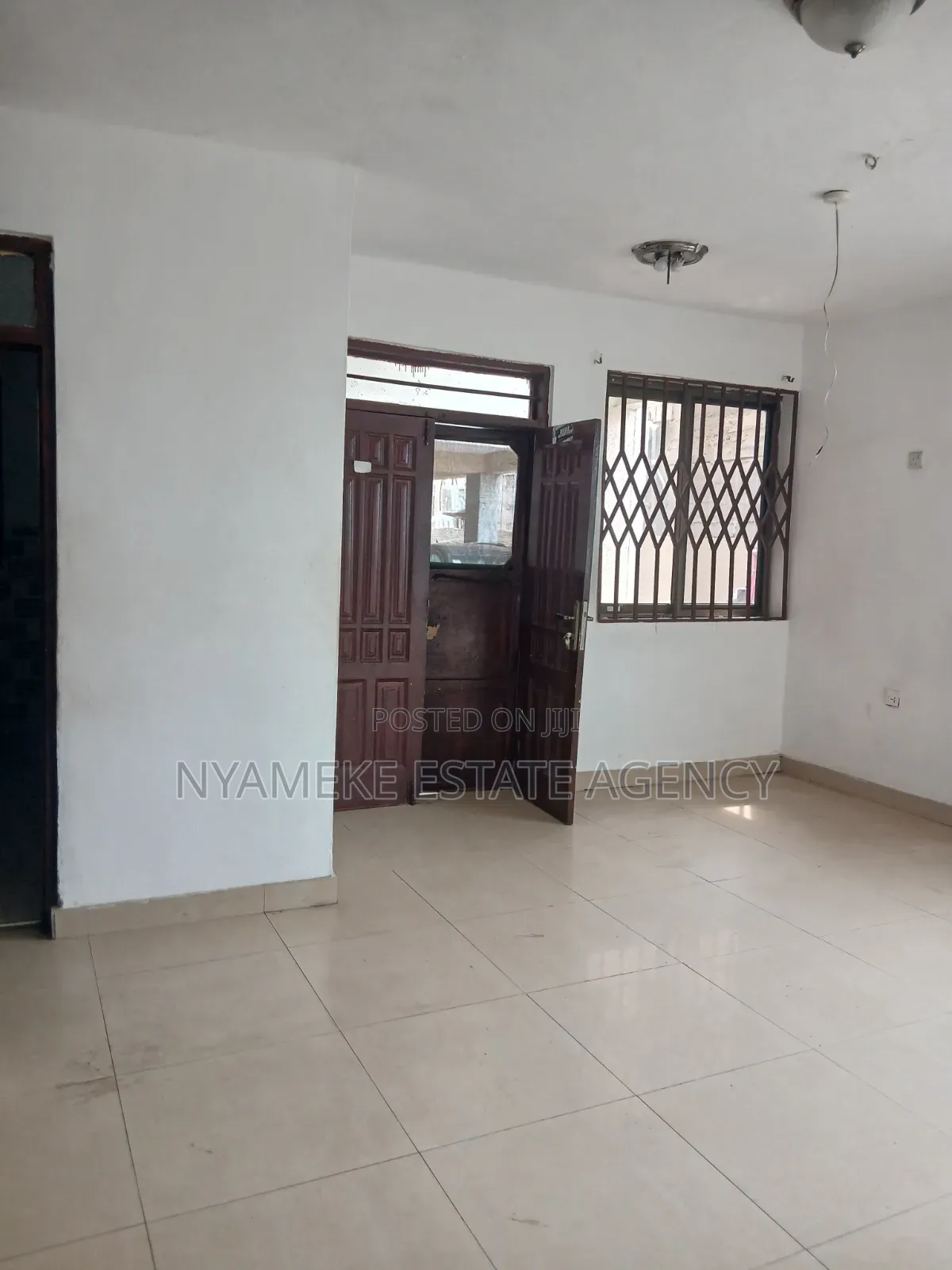 2bdrm Apartment in Atomic, Exhibition for rent