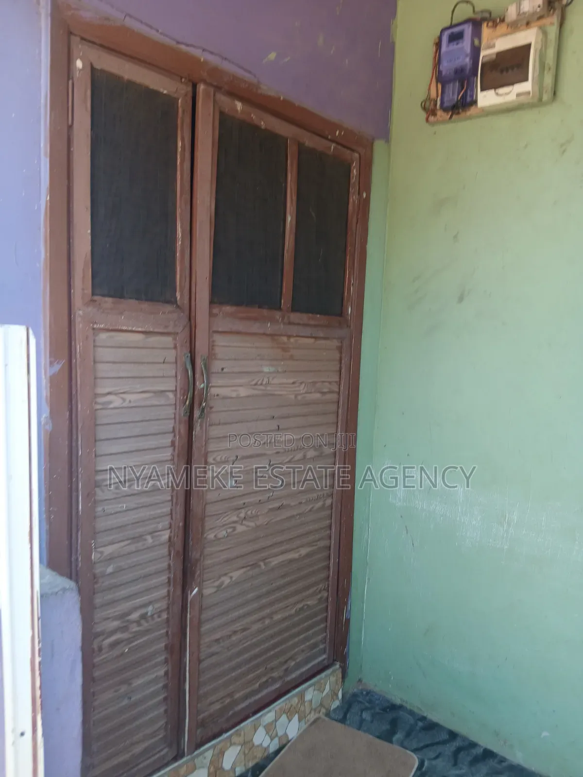 1bdrm Apartment in Yellow House, Exhibition for rent