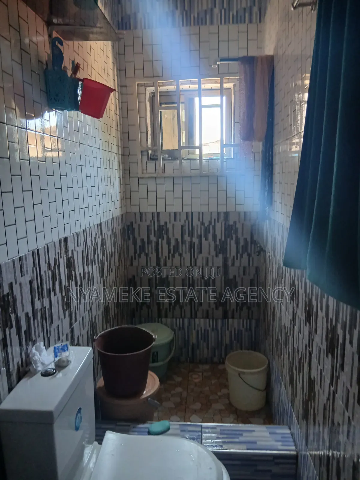 1bdrm Apartment in Yellow House, Exhibition for rent