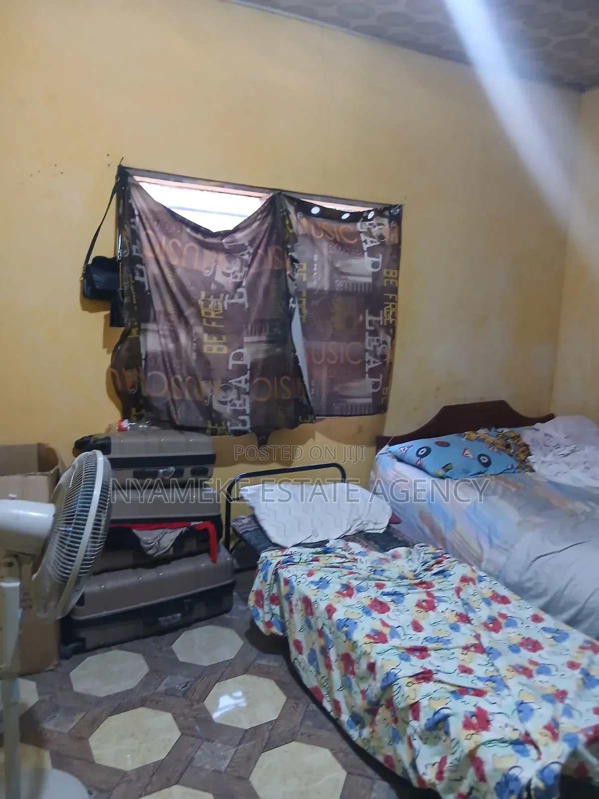 1bdrm Apartment in Yellow House, Exhibition for rent