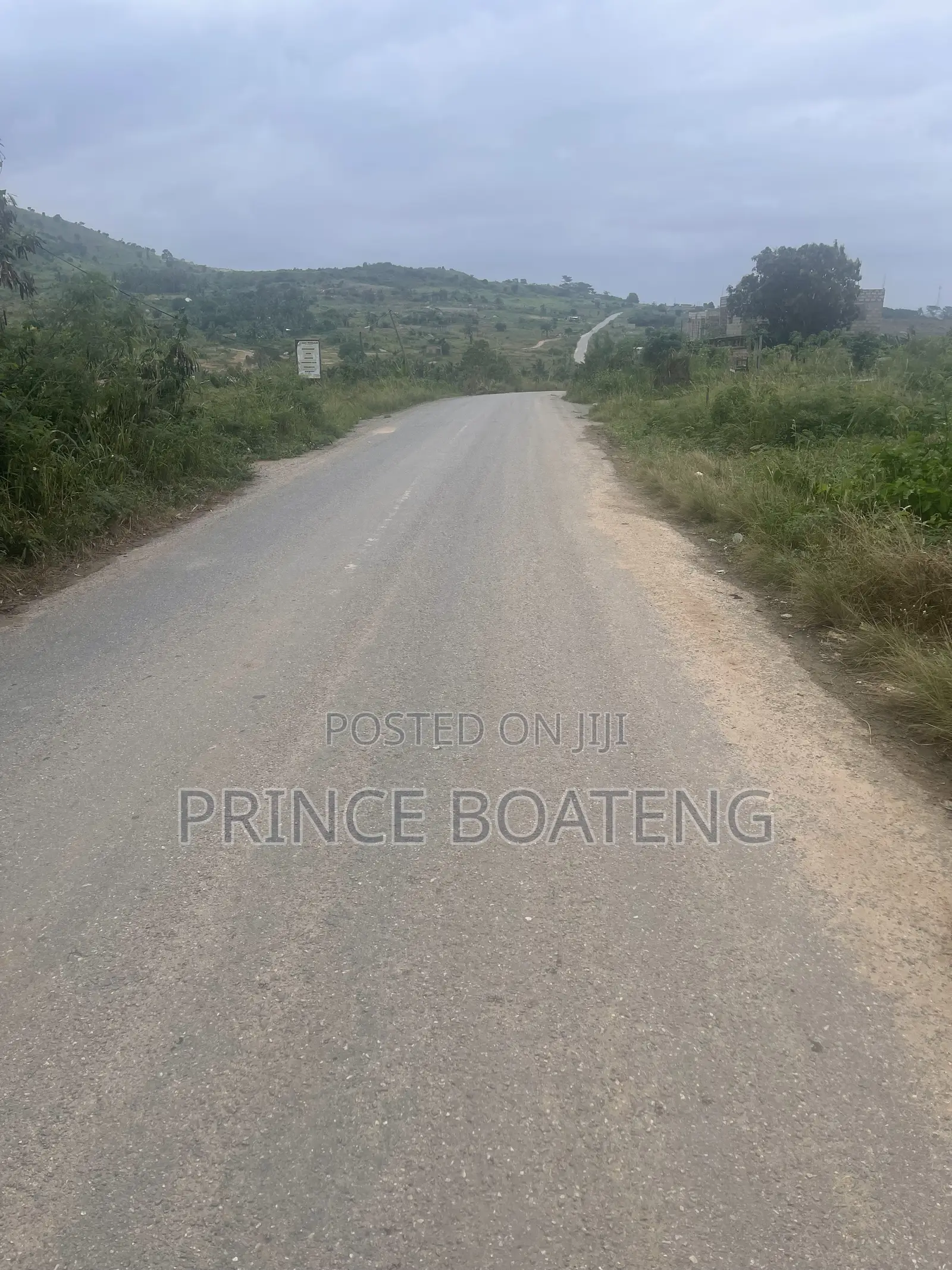 Main Roadside Land for Sale in Akutiako