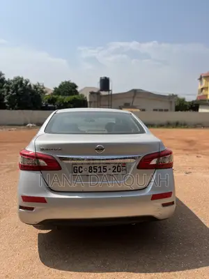 Nissan Sentra 2016 Silver