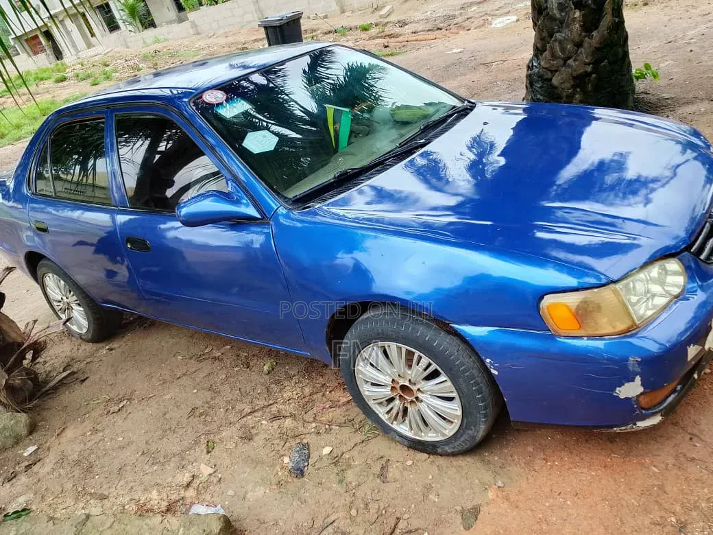 Toyota Corolla 2002 Blue